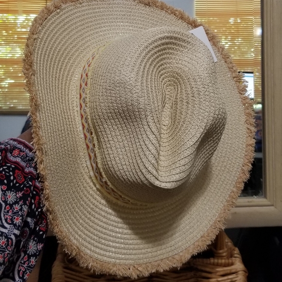 HIT THE ROAD STRAW FEDORA HAT - Picture 6 of 11
